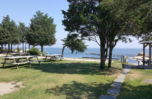 South Dartmouth Haus | Charming Cottage Getaway in Gemeinschaft am Strand