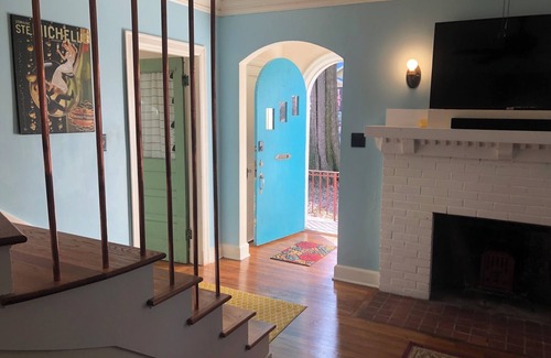 Lenox Haus | Charming cottage in desirable Cooper-Young neighborhood!