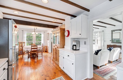 East Hampton North Hütte | CHARMING COTTAGE IN DER NÄHE DES DORFES