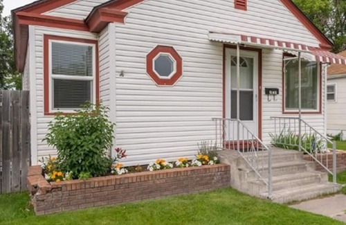 Idaho Falls Haus | Charming cozy cottage on historic numbered streets