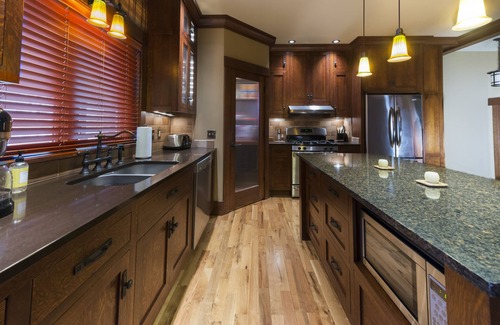 Frankfort Eigentumswohnung | Charming Downtown Frankfort Condo overlooking Betsie Bay