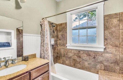 Columbus Haus | Charming Duplex in Historic District