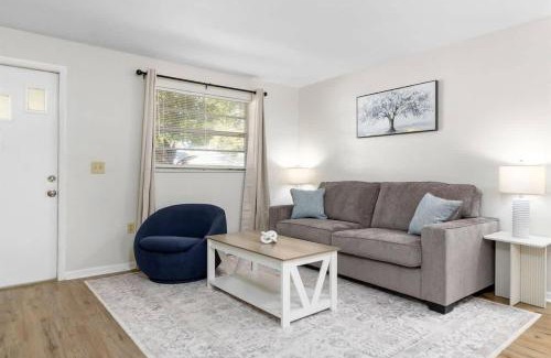 Zephyrhills Haus | Charming Duplex in Zephyrhills! #2