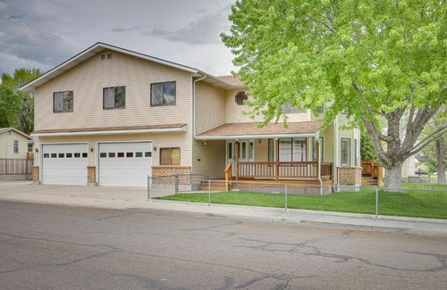 Elko Haus | Charming Elko Home with Pool Table!