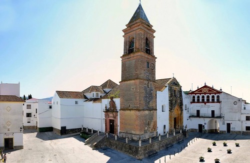 Alcala de los Gazules Wohnung | Charming 2-bedroom apartment with WiFi, AC in tranquil Alcalá de los Gazules