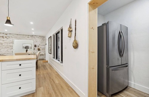 South Middle River Haus | Charming Farmhouse style w/cowboy pool in Fort Lauderdale