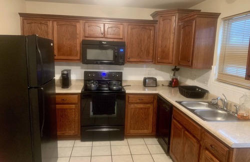 Waynesville Haus | 🏆Charming Fort Leonard Wood Townhouse