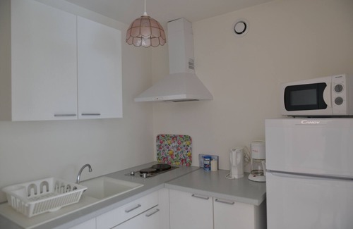 Annecy-le-Vieux Wohnung | Charmantes möbliertes Studio 2, 5 km von Annecy entfernt, Blick auf die Berge in der Nähe des Sees