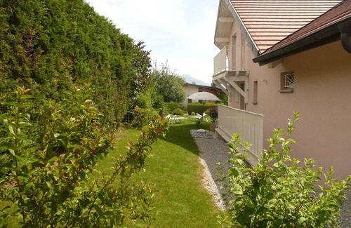 Annecy-le-Vieux Wohnung | Charmantes möbliertes Studio 2, 5 km von Annecy entfernt, Blick auf die Berge in der Nähe des Sees