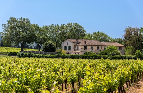 Fabrezan Haus | Charming gite, heated pool, in a winegrowing estate 30 minutes from the sea.