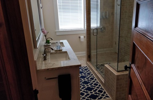 Central West End Bed & Breakfast | Charming, Historic Family Suite, Steps from the Chase Park Plaza and Forest Park