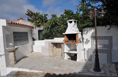 Banzao Haus | Charmantes Ferienhaus, 3km vom Strand, 5min zu Fuß zum Supermarkt, Cafe, Bäcker