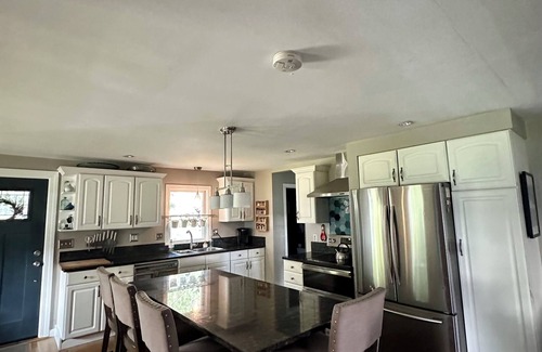 South Portland Haus | Charming home, minutes away from downtown Portland, beaches, and the airport.