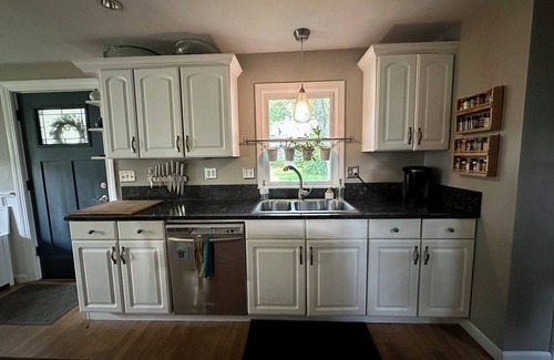 South Portland Haus | Charming home, minutes away from downtown Portland, beaches, and the airport.