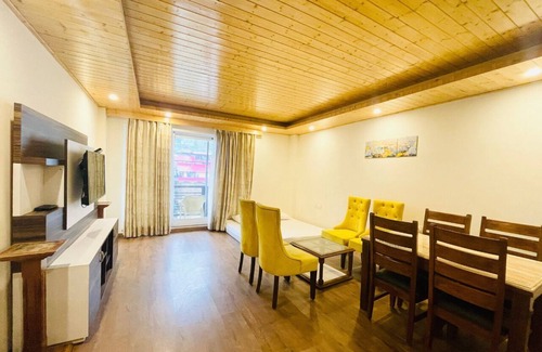 Simsa Village Haus | Charming hotel in fabulous Manali with WiFi