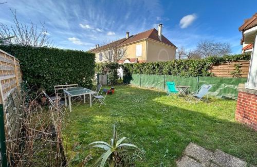 Houilles Haus | Charming House 15 minutes from Paris