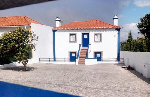Almocageme Haus | Charming House in Sintra + View