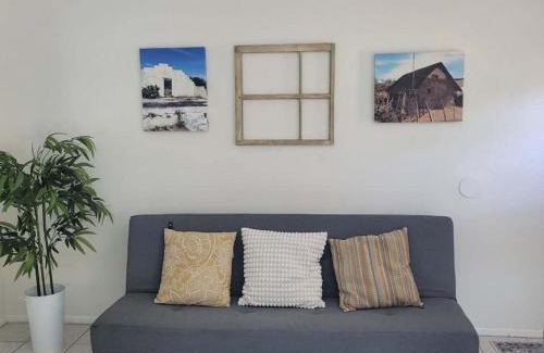 Tempe Haus | Charming House Pool Near Kiwanis Park Freeways