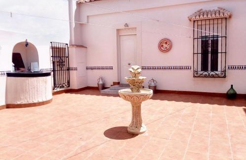 Los Agustines Haus | Charming House with Pool in Montilla