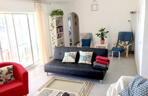 Quinta das Raposeiras Haus | Charming House with Pool in Faro