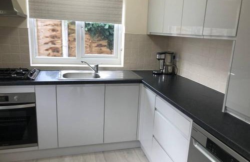 Northwich Haus | Charming just renovated 2 bed cottage in the centre of village