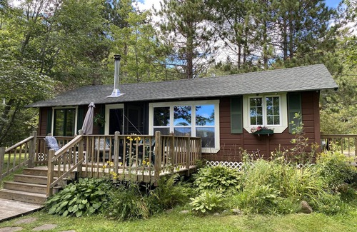 Belfast Kabine | Charming Lakeside Cabin in der Nähe von Belfast Bay