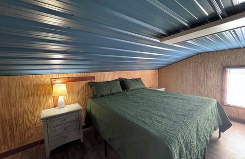 Belhaven Kabine | Charming lodge tucked in the woods of Hyde County