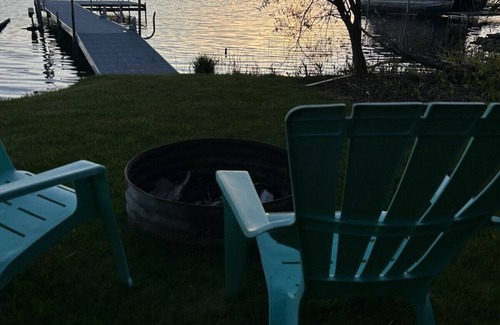 Lake Leelanau Wohnung | Charming loft style apartment located in the heart of Leelanau County