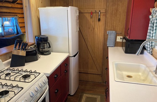 Rangeley Kabine | Charmantes Blockhaus nur wenige Schritte vom wunderschönen Rangeley See entfernt