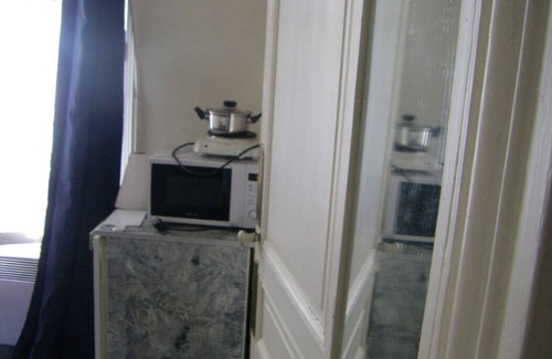 Madeleine Wohnung | Charming maid's room in the eighth arrondissement