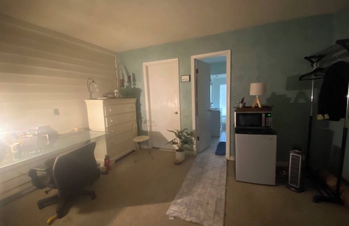 Addison Heights Haus | Charming MASTER BEDROOM, One Room Only, in a peaceful Kennesaw/Marietta Area.