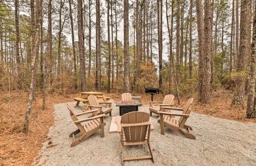 New Bern Haus | Charming New Bern Log Cabin - Pets Welcome!