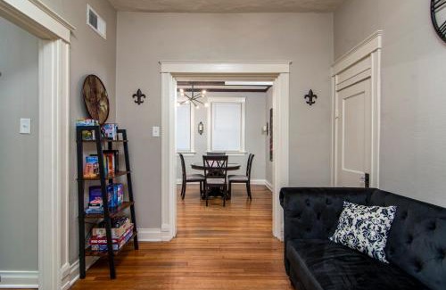 Downtown Little Rock Wohnung | Charming New Orleans-Style Apartment with Gated Courtyard!
