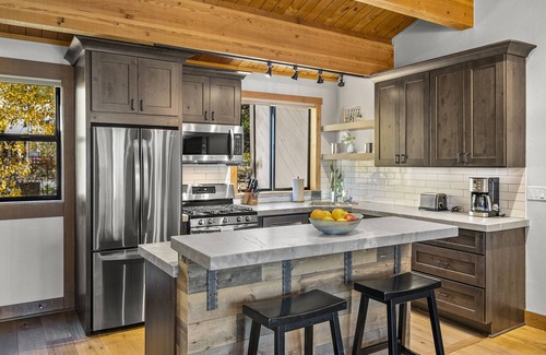 Truckee Haus | Charming Northstar Chalet | Cozy Mountain Escape Near Truckee & Tahoe Adventure