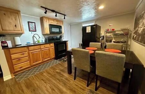 South Salt Lake Wohnung | Charming One Bedroom Mother-in-Law