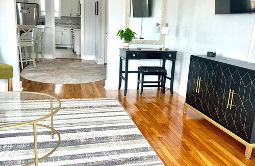 Gentilly Haus | Charming, Quiet, Safe 2BR - quick and easy access to all attractions in NO!