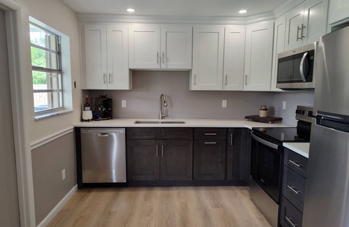 Sebastian Highlands Hütte | Charming Sebastian Home . bring Your Boat!