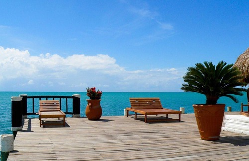 Placencia Resort | Charming Single Room w/ Private Patio, Wireless Internet, & Mini Bar
