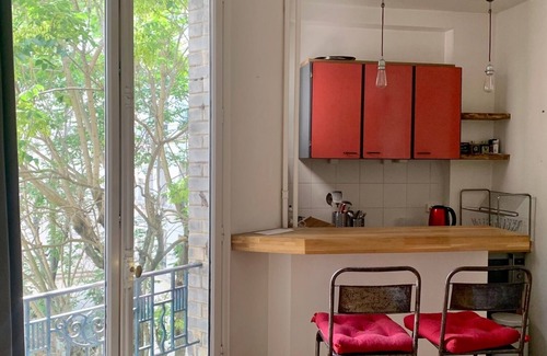 Quartier de la Goutte-d'Or Wohnung | Charming Studio in Montmartre with view on Sacré-Coeur church