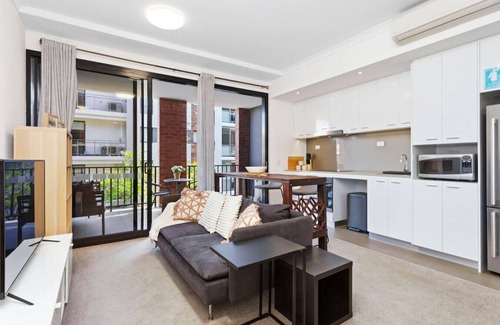 Subiaco Wohnung | Charming Studio in Subiaco w/ Free WiFi & Parking!