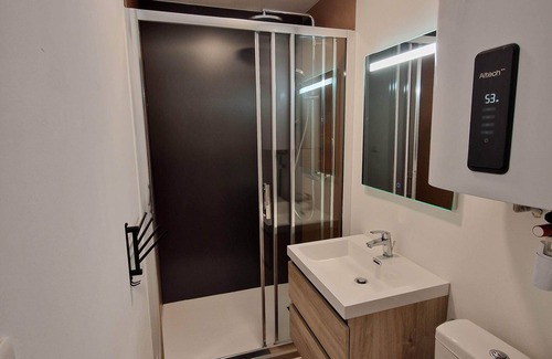 Port-la-Nouvelle Wohnung | Charming T2 in residence close to the beach and all amenities