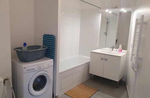 Villejuif Wohnung | Charming T3 with balcony near Paris