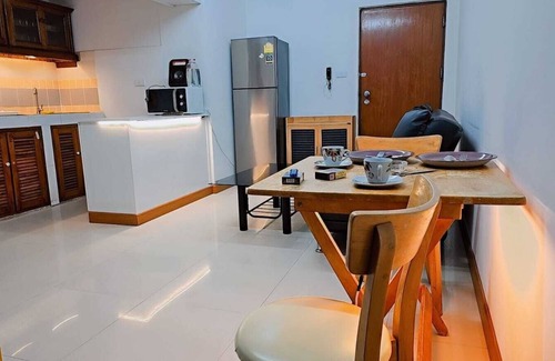 Bang Phong Phang Wohnung | Charming 1-bedroom apartment in welcoming Yan Nawa with AC, WiFi