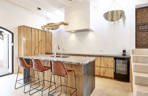 San Juan Bautista Villa | Charming Villa with 5 Bedrooms in San Juan, 1042