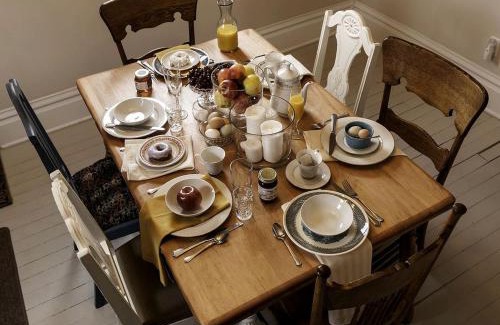 Berlin Center Haus | Charming Weekend Getaway Located on a Vineyard near Cleveland, Ohio