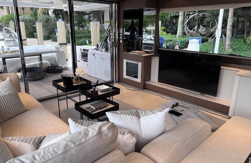 Paradise Island Bootsverleih | Charter New Luxury 80’ Yacht Bahamas 40k 5 nights