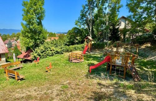 Turcianske Jaseno Haus | Chata Stará škola Hôrka