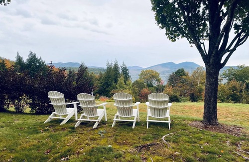 Bartlett Haus | Chateau Grand Master Suite – Private Summer Pool, Cozy Fireplace, Patio with Gas Grill & Stunning Vi