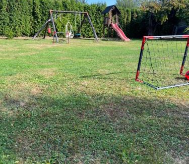 Holin Kabine | Chaty v Českém ráji u Prachovských skal - Malá chata pro 4 - Velká chata pro až 7 osob - ubytování v soukromí