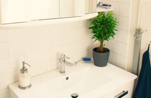 Aulnay-sous-Bois Haus | Chbre 2 pers, sdb privée, repas et Taxi CDG Extra